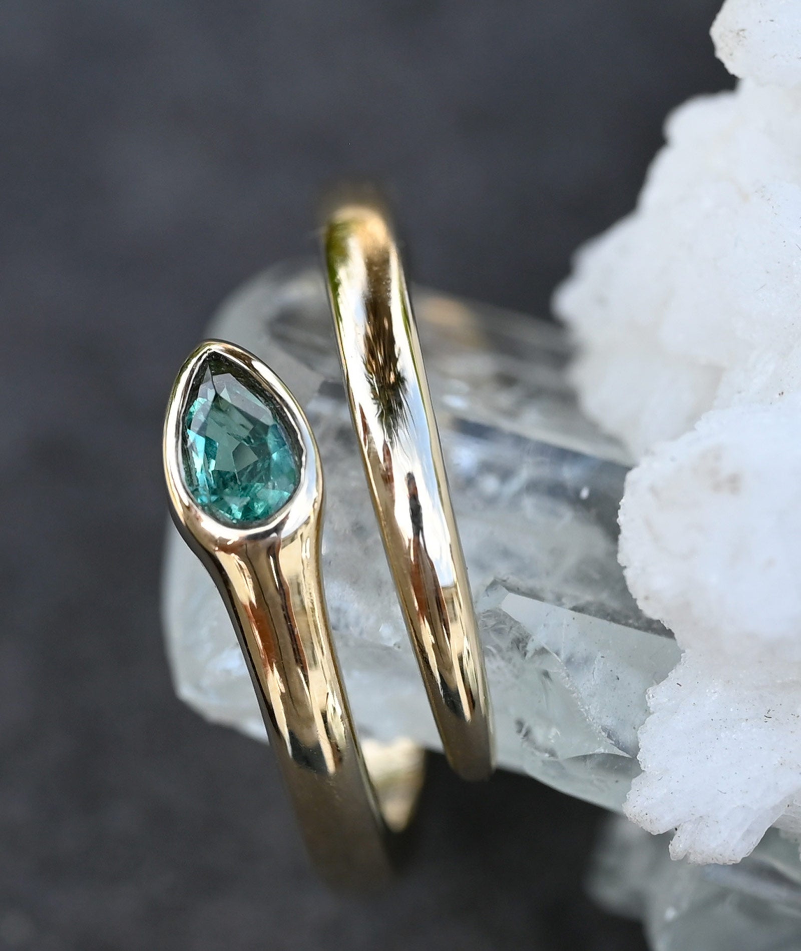 Colombian Snake Ring with Pear shaped Emerald