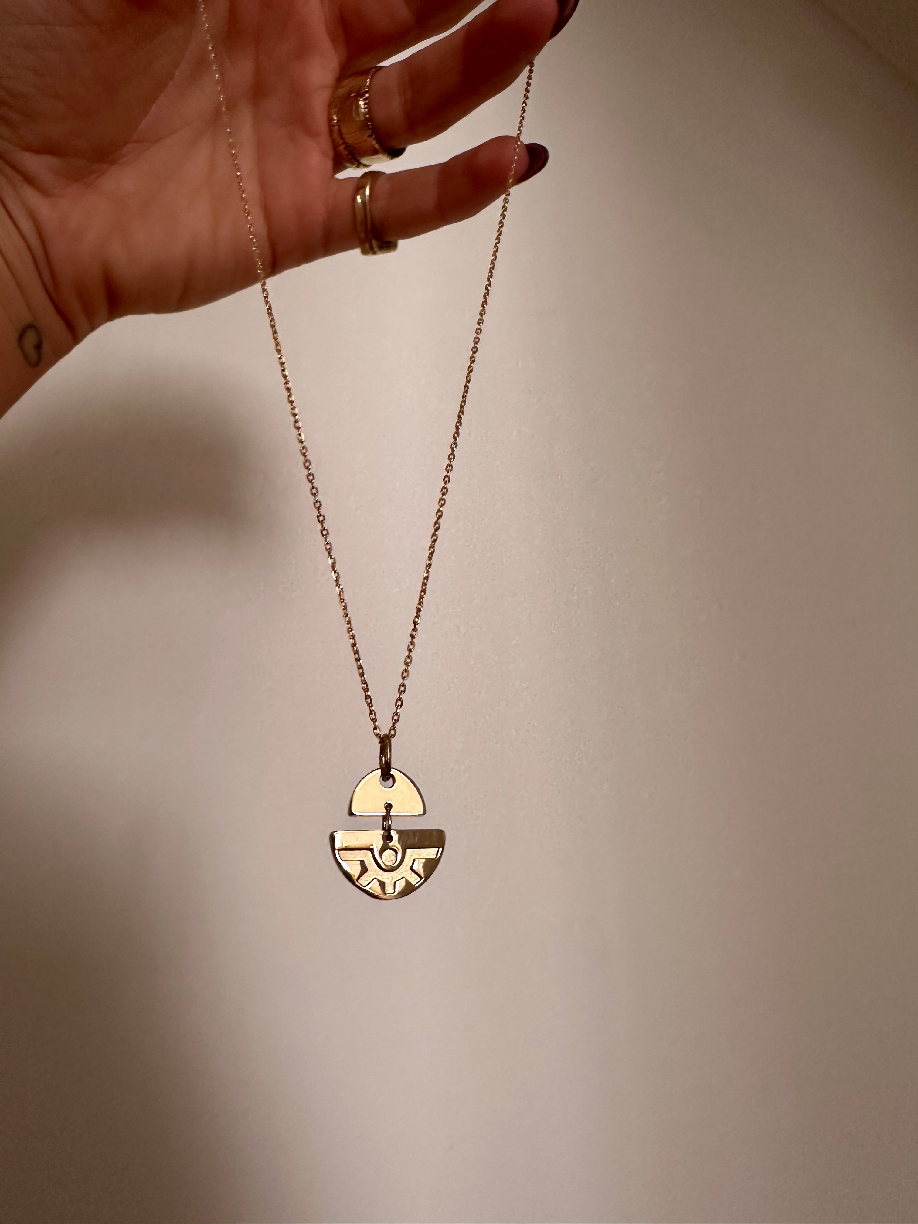 Engagement Rings & Custom Design