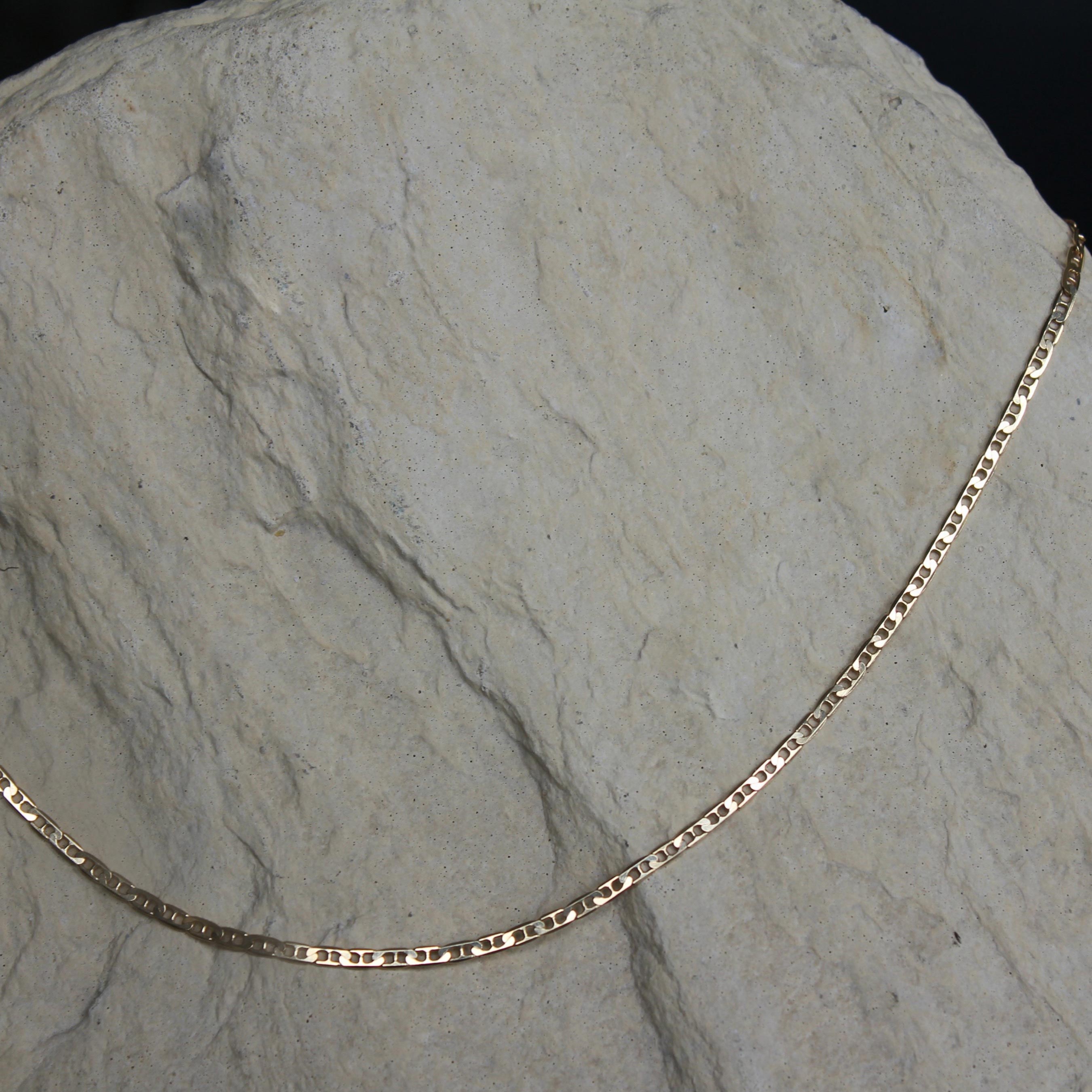 9 Karat Gold Anchor Chain Necklace