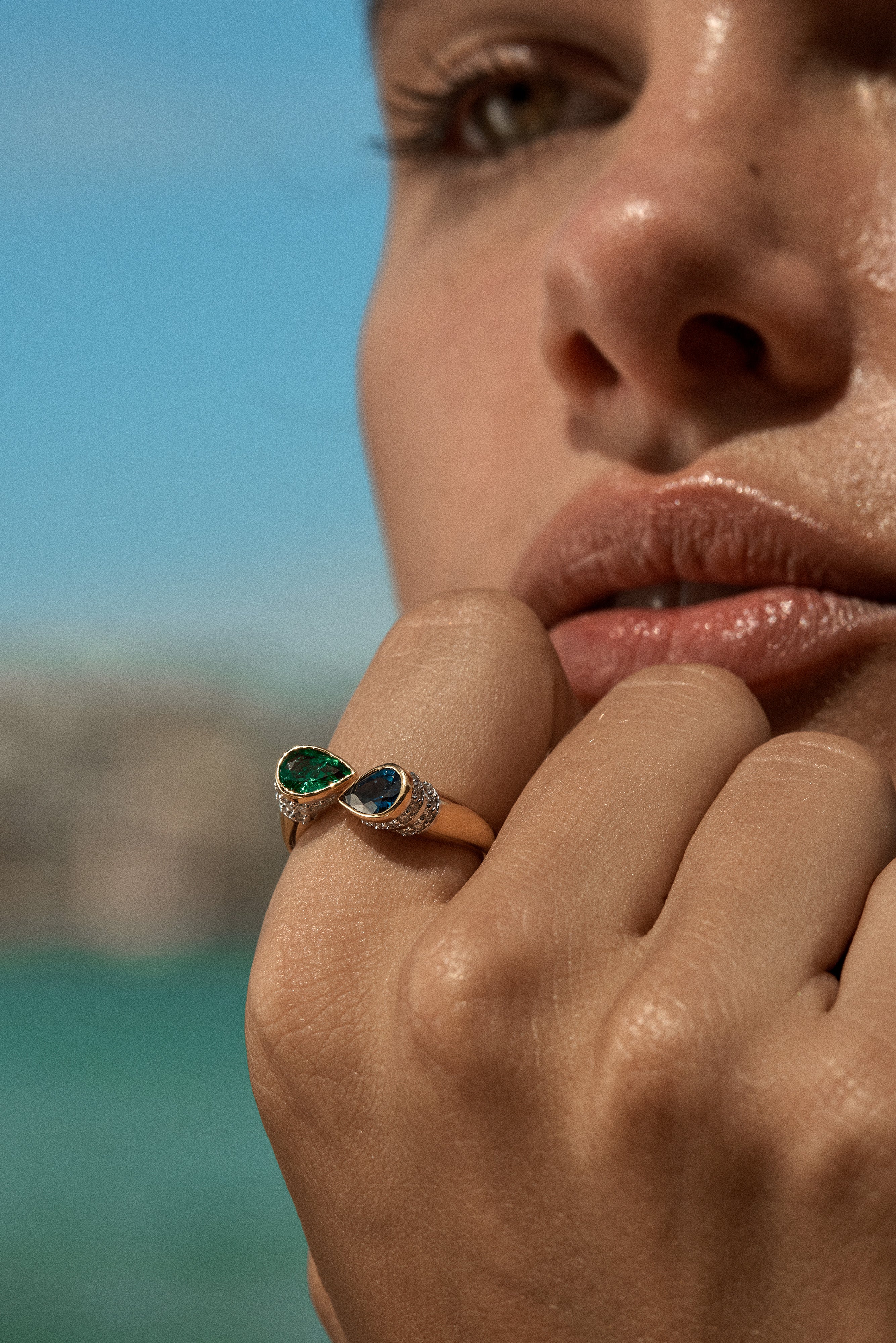 Emerald & Sapphire Ring 18k Gold | The Odyssey Ring