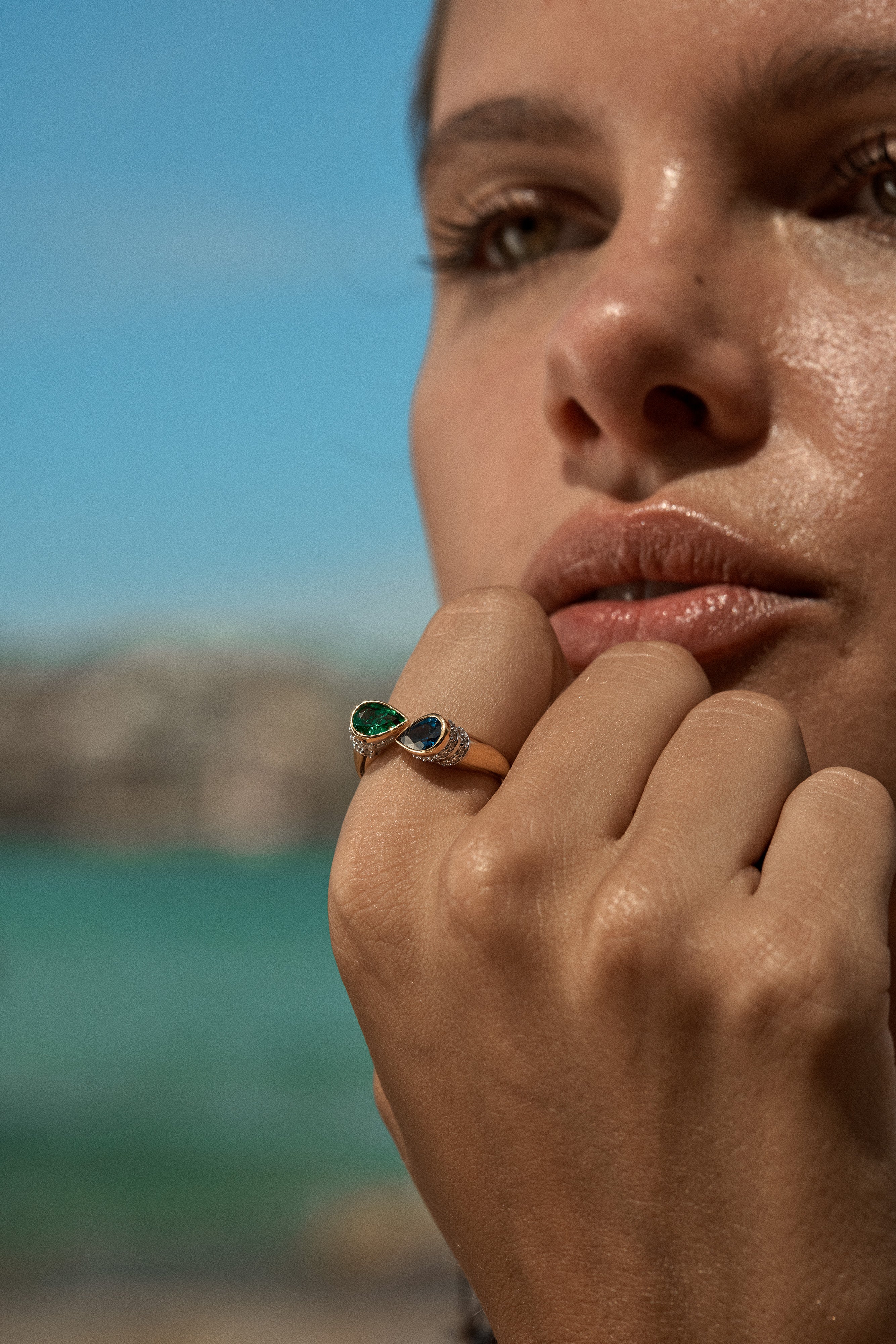 Emerald & Sapphire Ring 18k Gold | The Odyssey Ring