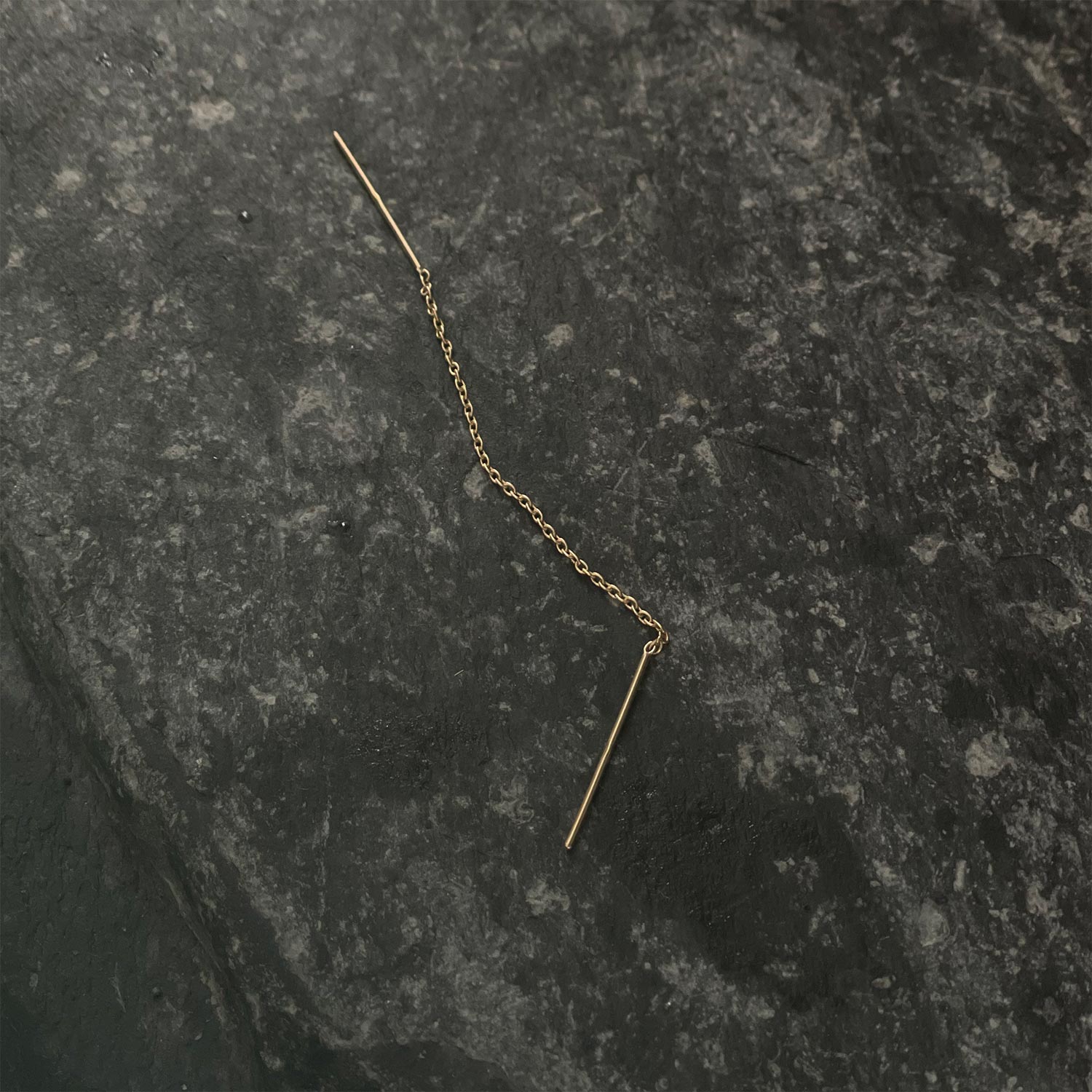 9ct-Gold-Thread-Earring
