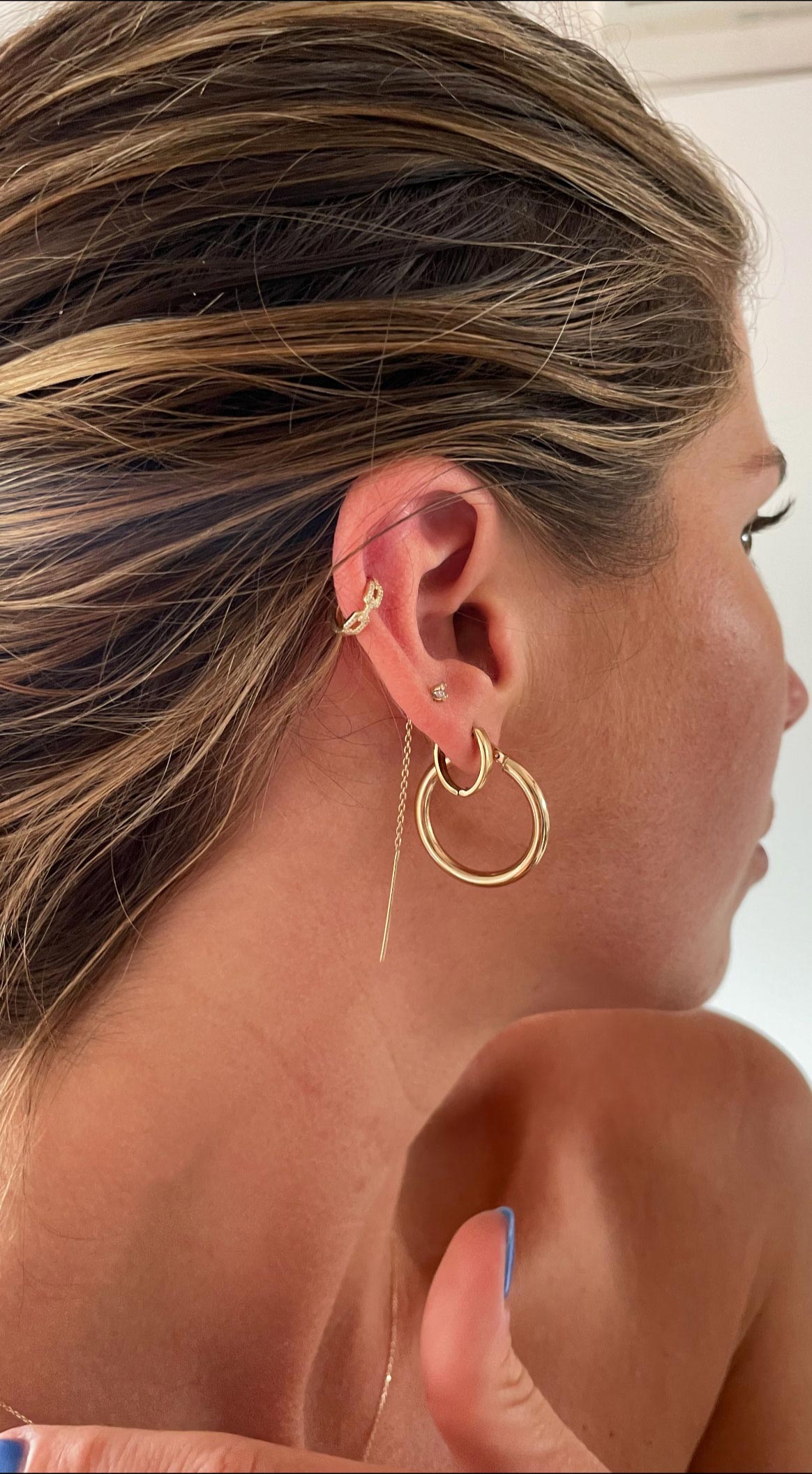 Diamond Pavé Helix Huggies