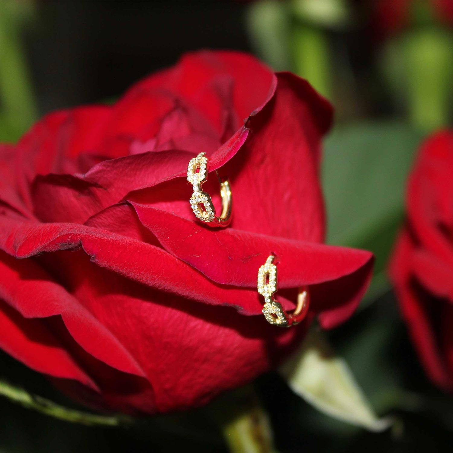 Diamond Pavé Helix Huggies