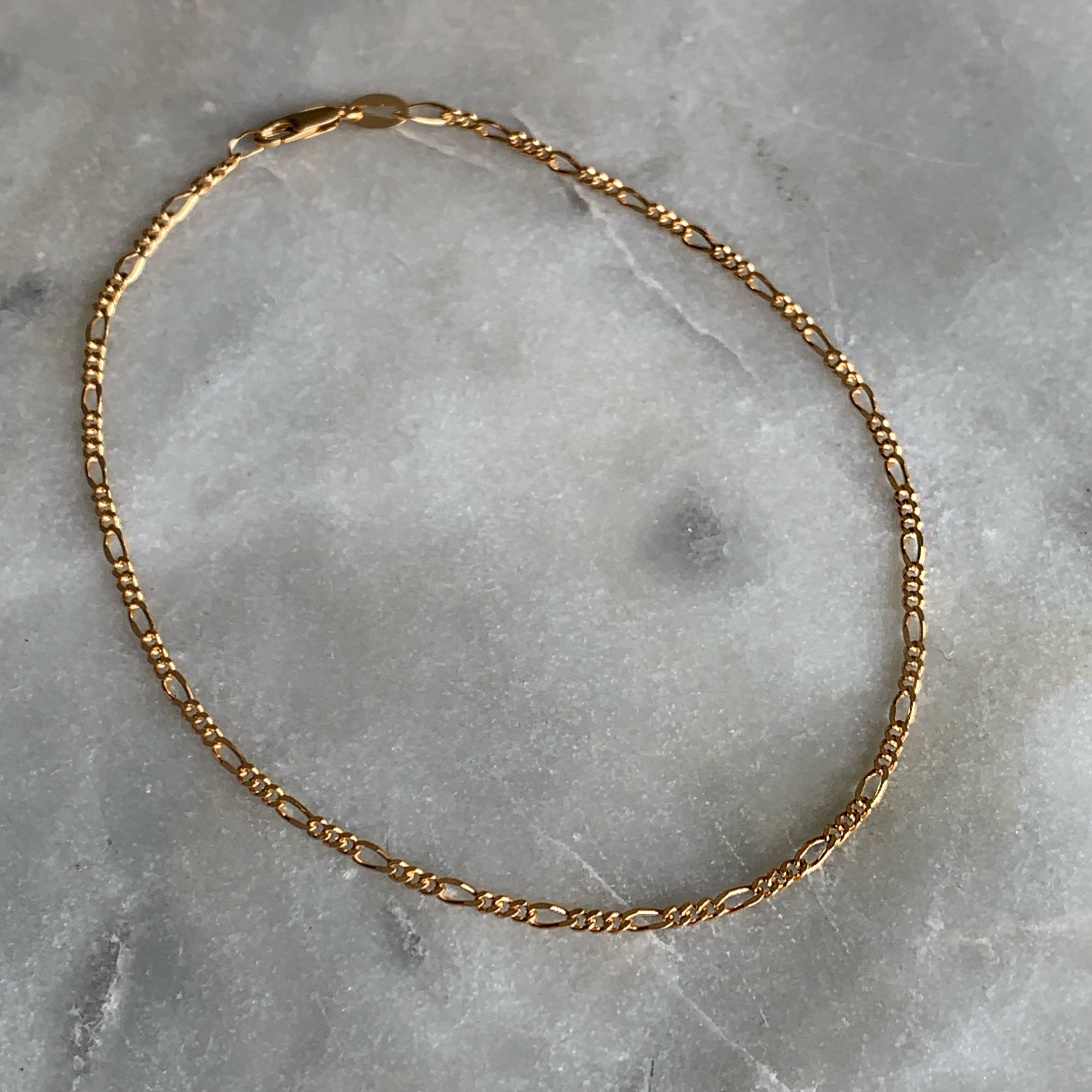Dainty Figaro Bracelet