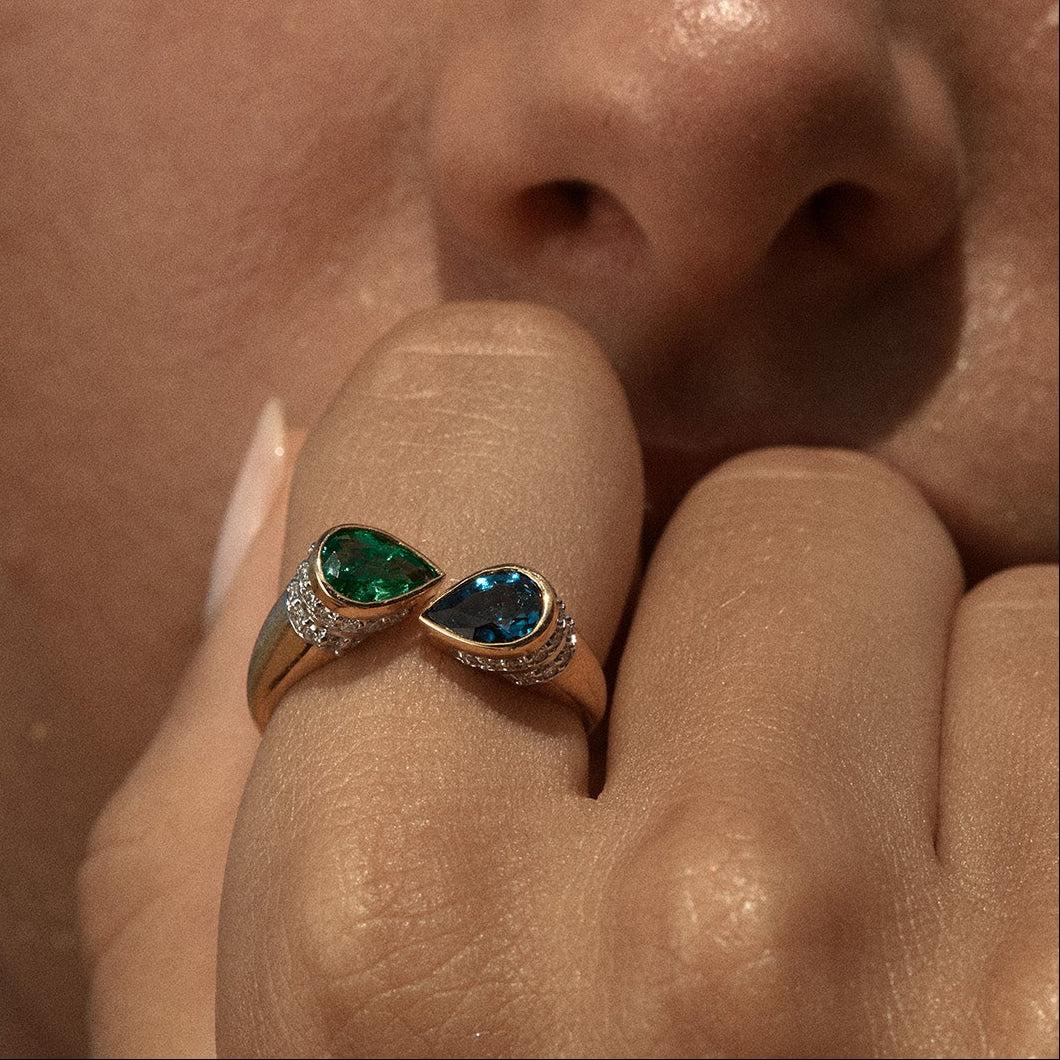 Emerald & Sapphire Ring 18k Gold | The Odyssey Ring