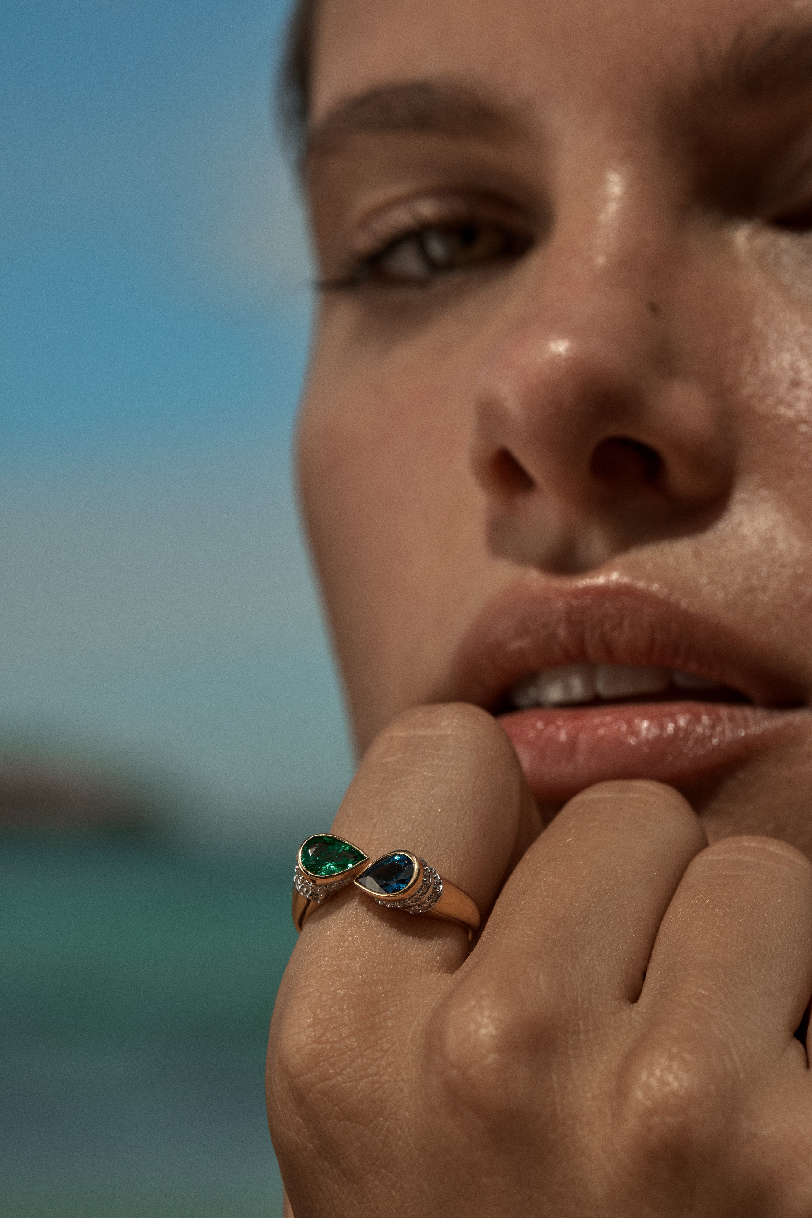 Emerald & Sapphire Ring 18k Gold | The Odyssey Ring