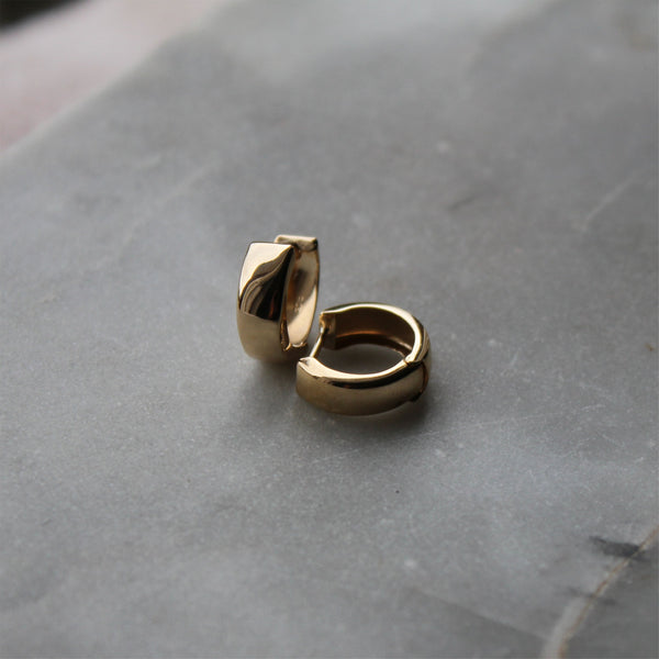 Yellow-Gold-Plain-Huggie-Earrings-Solid-9ct-Gold